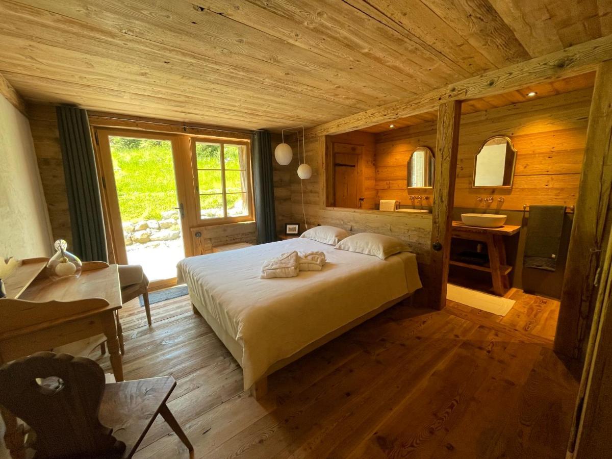 Alpen Charme - Chalet D'Hotes Et Spa Gsteig Ngoại thất bức ảnh